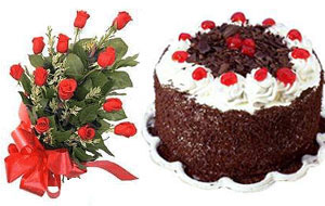 Ankara çiçekçi satışı sitemizden kırmızı gülden buket çiçeği ve yaşpasta siparişi